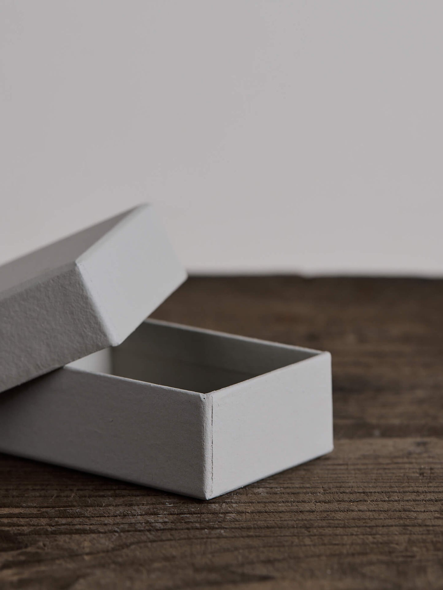 Wataru Hatano | Washi Box for cards (White)