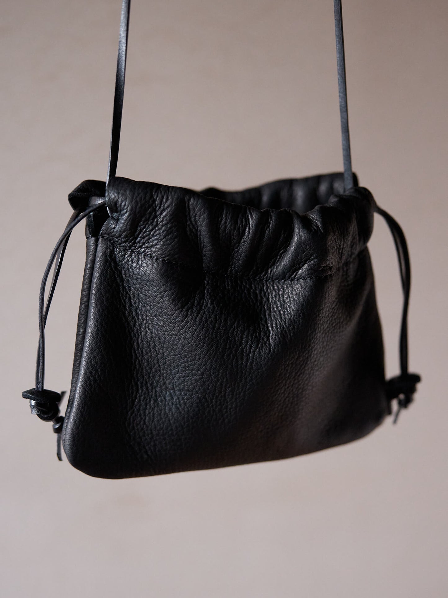 COKIA | Elk leather pochette (Black)