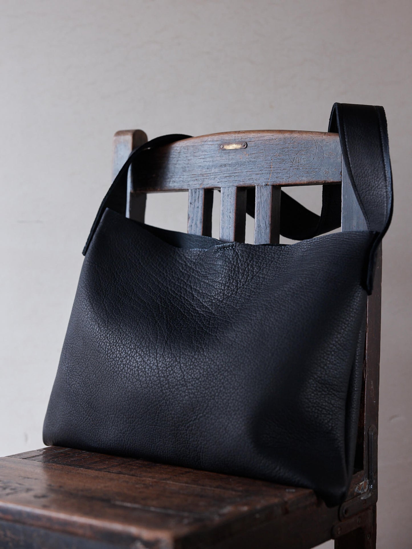 COKIA | Elk leather Bag (Black)