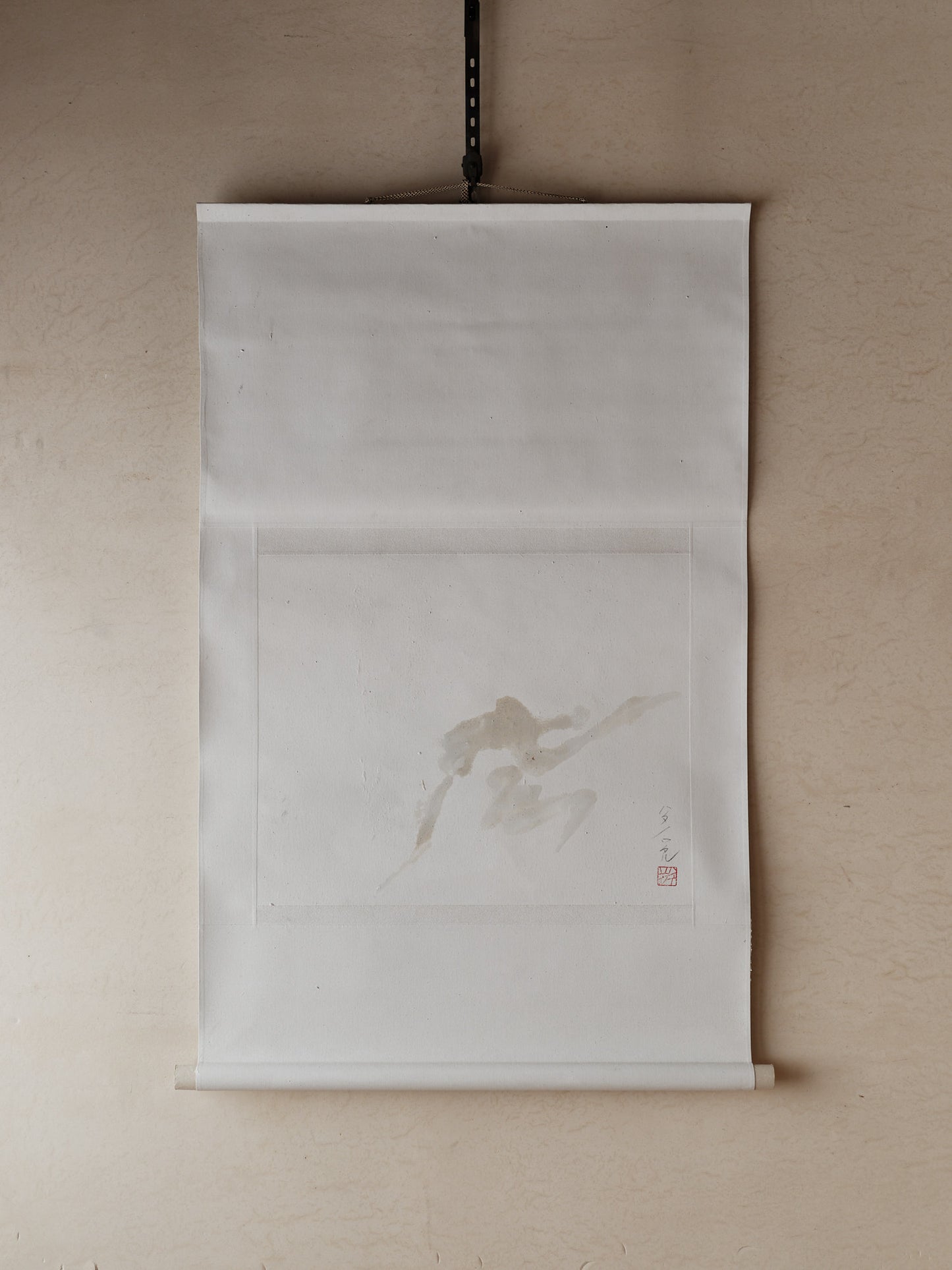 ハタノワタル｜和紙  掛け軸 書｜ 風
