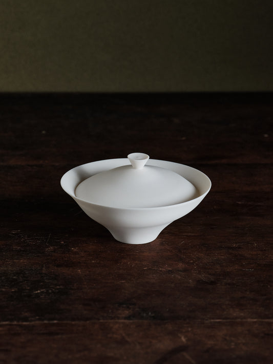 Sayaka Hayashi | White Gaiwan 寧L